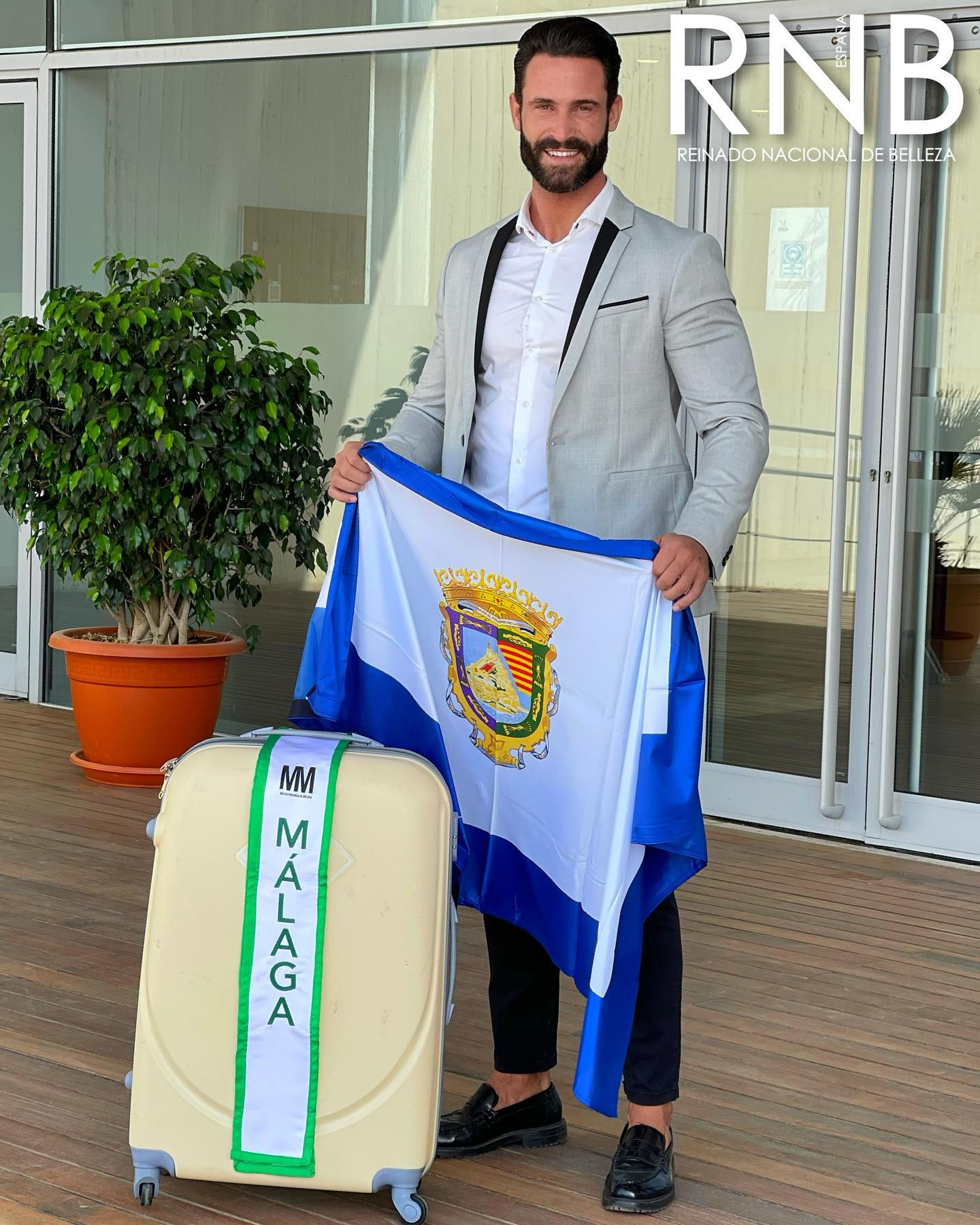 valladolid vence mr international spain 2021. - Página 8 RUDFKg