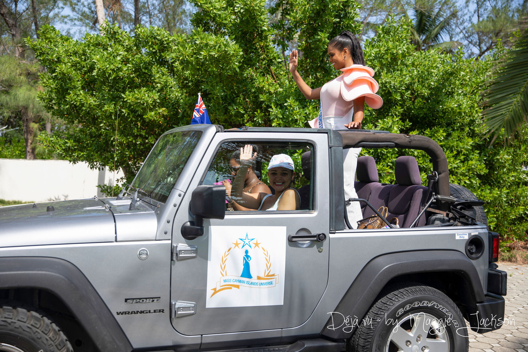 candidatas a miss universe cayman islands 2021. final: ? - Página 2 RkKSuj