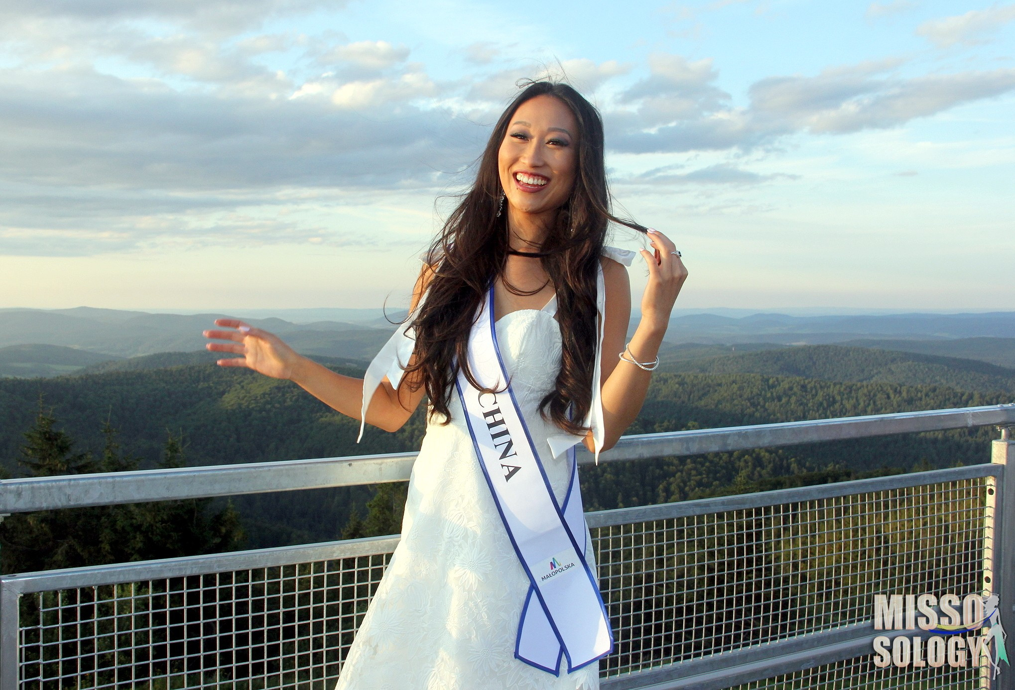 candidatas a miss supranational 2021: final: 21 de agosto. - Página 35 RuaIr7