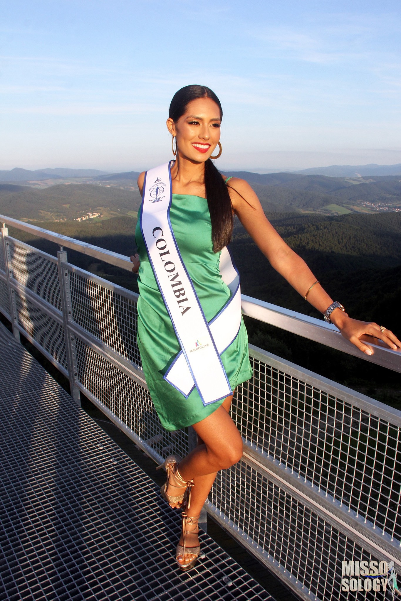 candidatas a miss supranational 2021: final: 21 de agosto. - Página 35 RuafmG