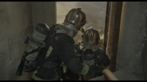 Notre Dame.On.Fire.2022.UHD.BluRay.REMUX.2160p.HEVC.TrueHD7.1.Atmos HDS.mkv 20220727 202653.680.png