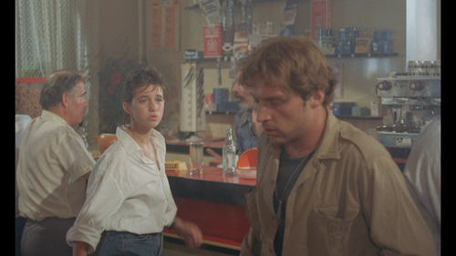 Impudent.Girl.1985.BluRay.REMUX.1080p.AVC.DTS HD.MA5.1 HDS.mkv 20220728 122329.059.png