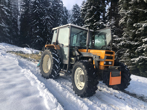 CDBFD038 B593 4E00 8C86 40F4BADA2909.jpg