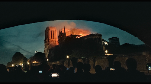 Notre Dame.brule.2022.BluRay.REMUX.1080p.AVC.TrueHD7.1 HDS.mkv 20220728 181614.904.png