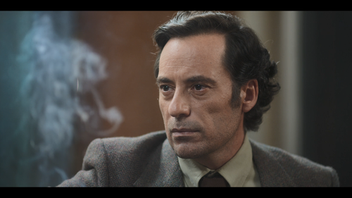 Santa.Evita.S01E01.That.Woman.1080p.HULU.WEB DL.DDP5.1.H.264 GeTrEKT.mkv snapshot 13.00 [2022.07.28 .png