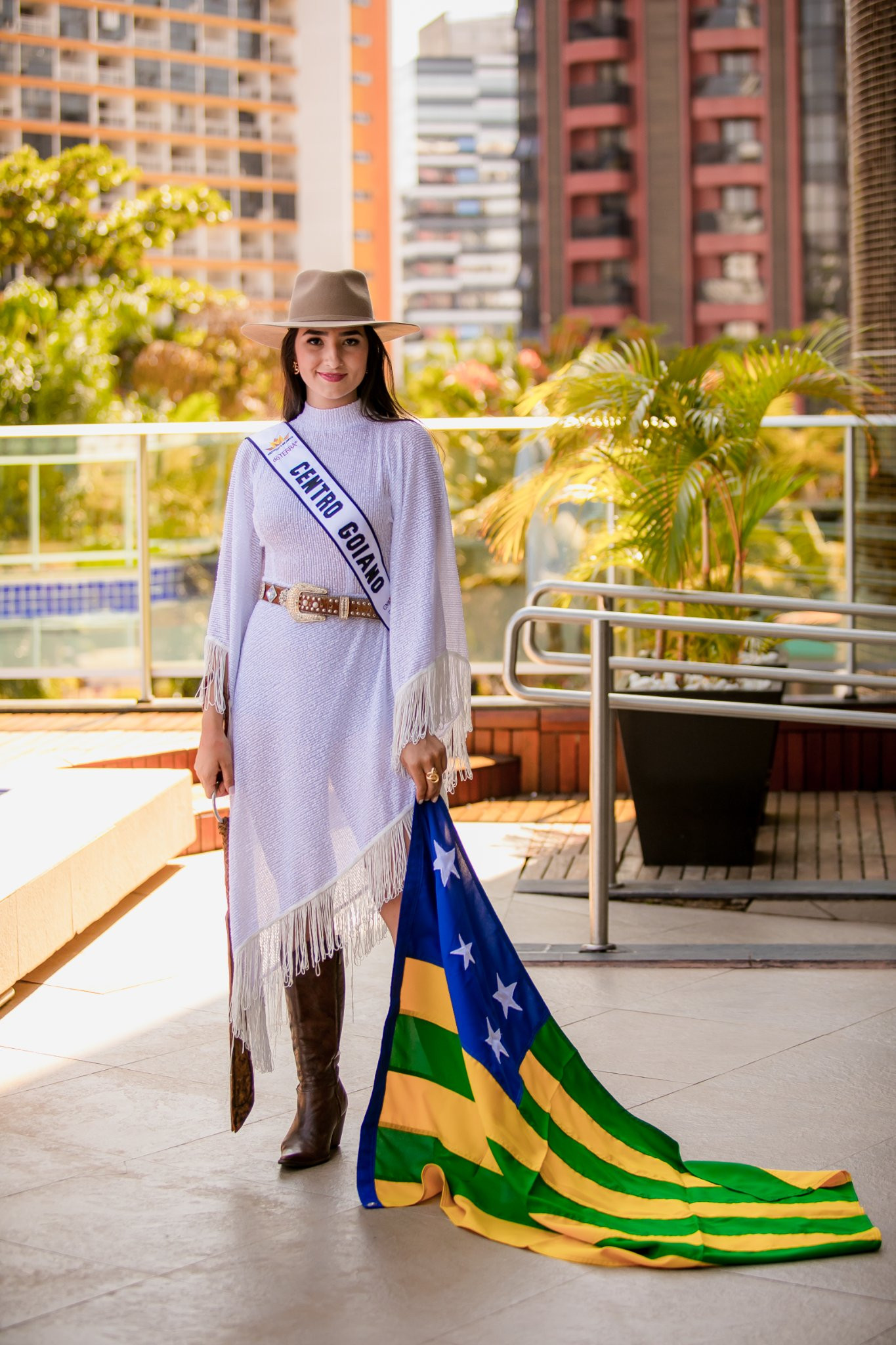 vencedora de traje regional de miss brasil mundo 2022: miss santa catarina. - Página 2 SQ2kwN