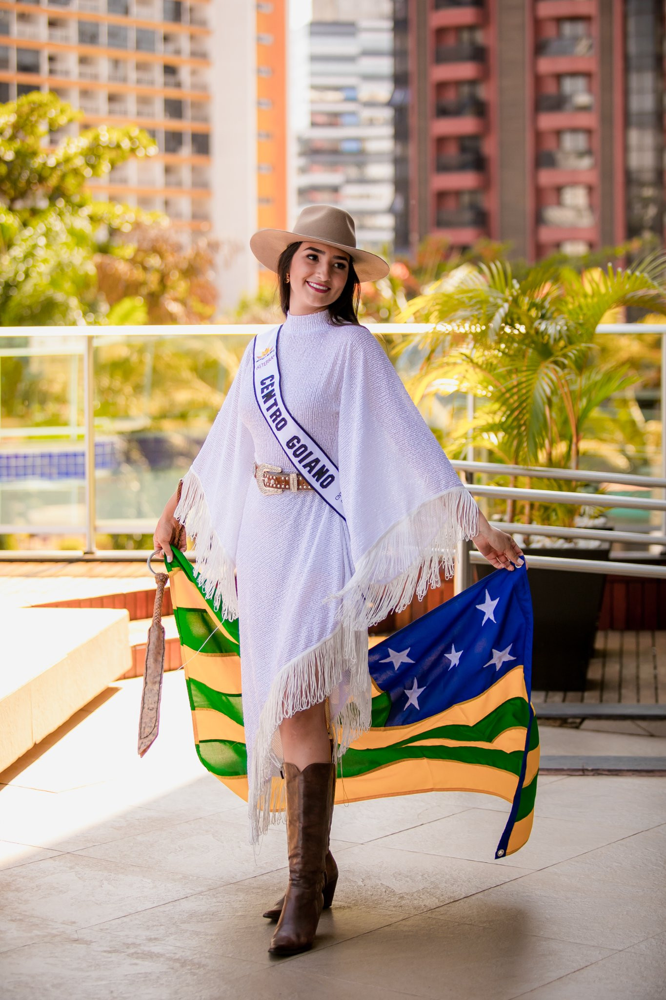 vencedora de traje regional de miss brasil mundo 2022: miss santa catarina. - Página 2 SQ2vtI