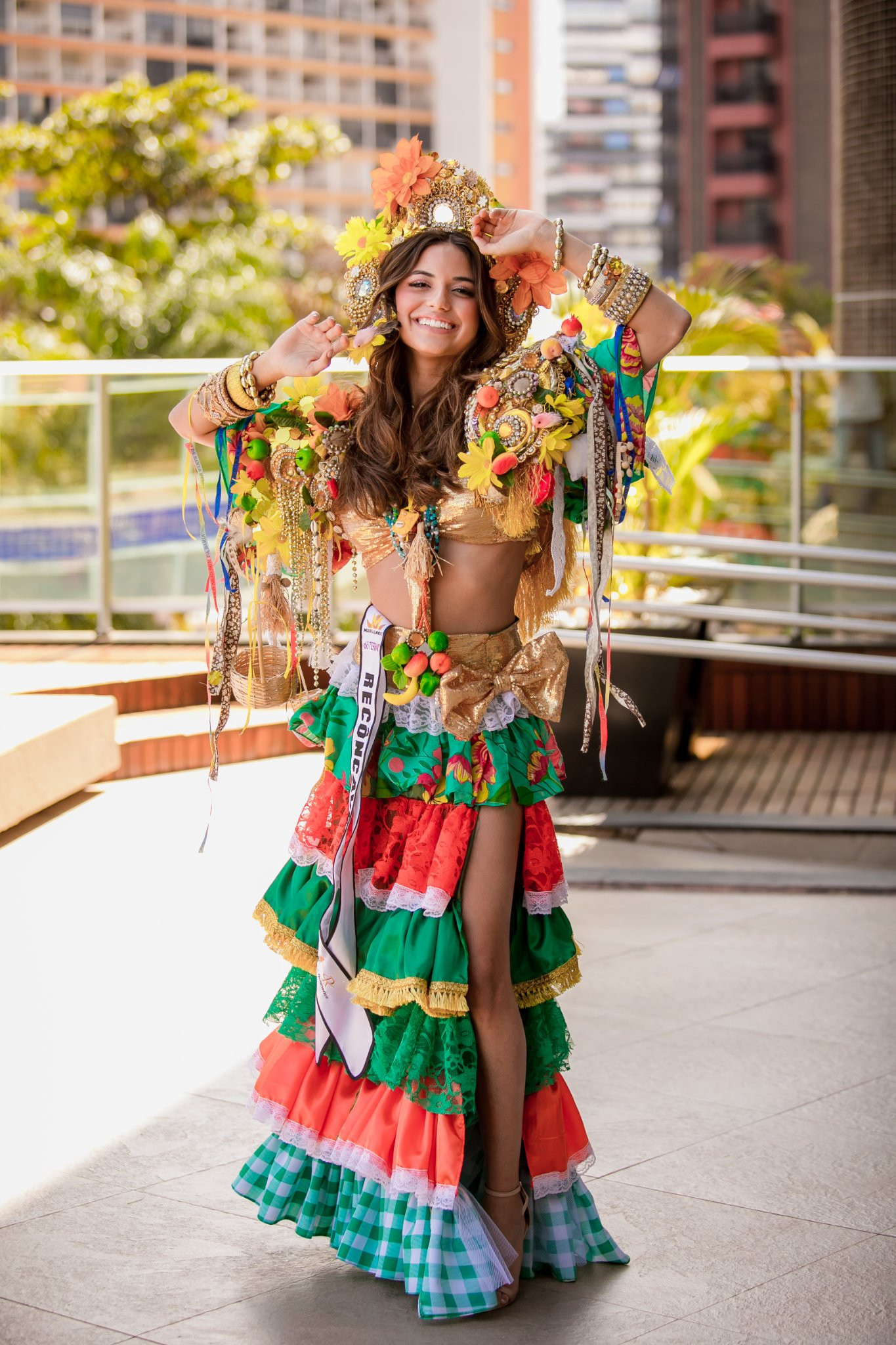 vencedora de traje regional de miss brasil mundo 2022: miss santa catarina. - Página 5 SQFGrg