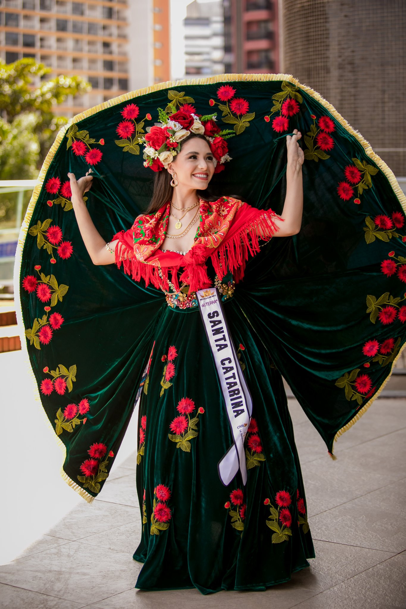vencedora de traje regional de miss brasil mundo 2022: miss santa catarina. - Página 5 SQFpvj