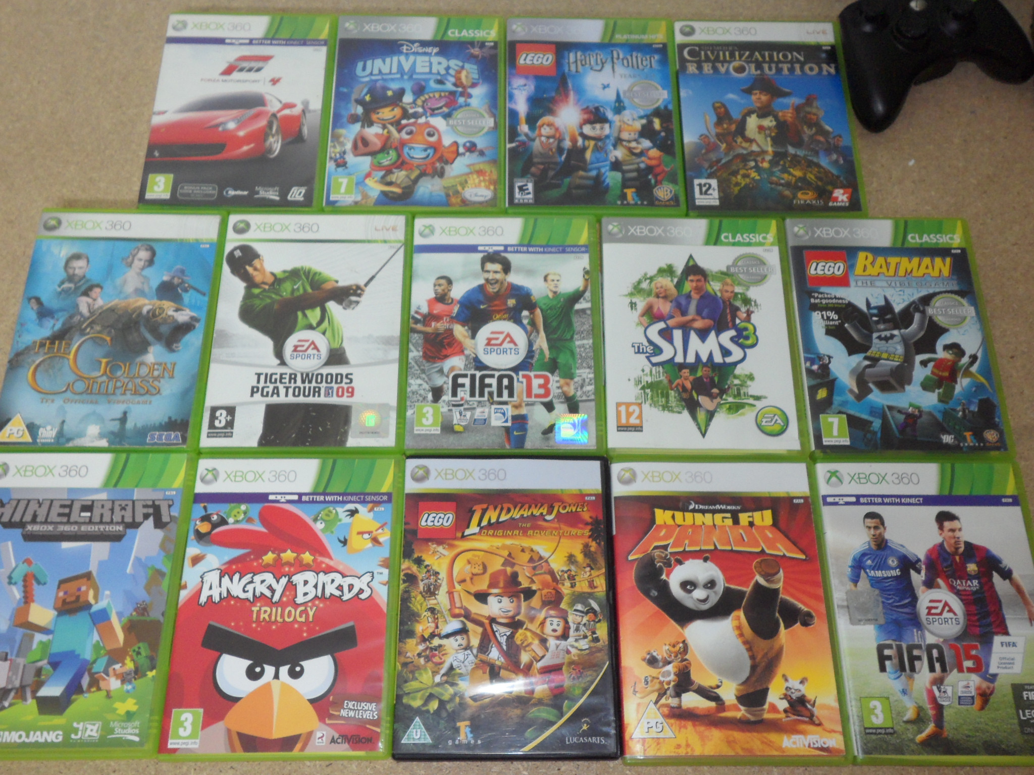 Xbox 360 250GB + Kinect + 2 Ovladače + Krabice +20 her MINECRAFT Lego ...