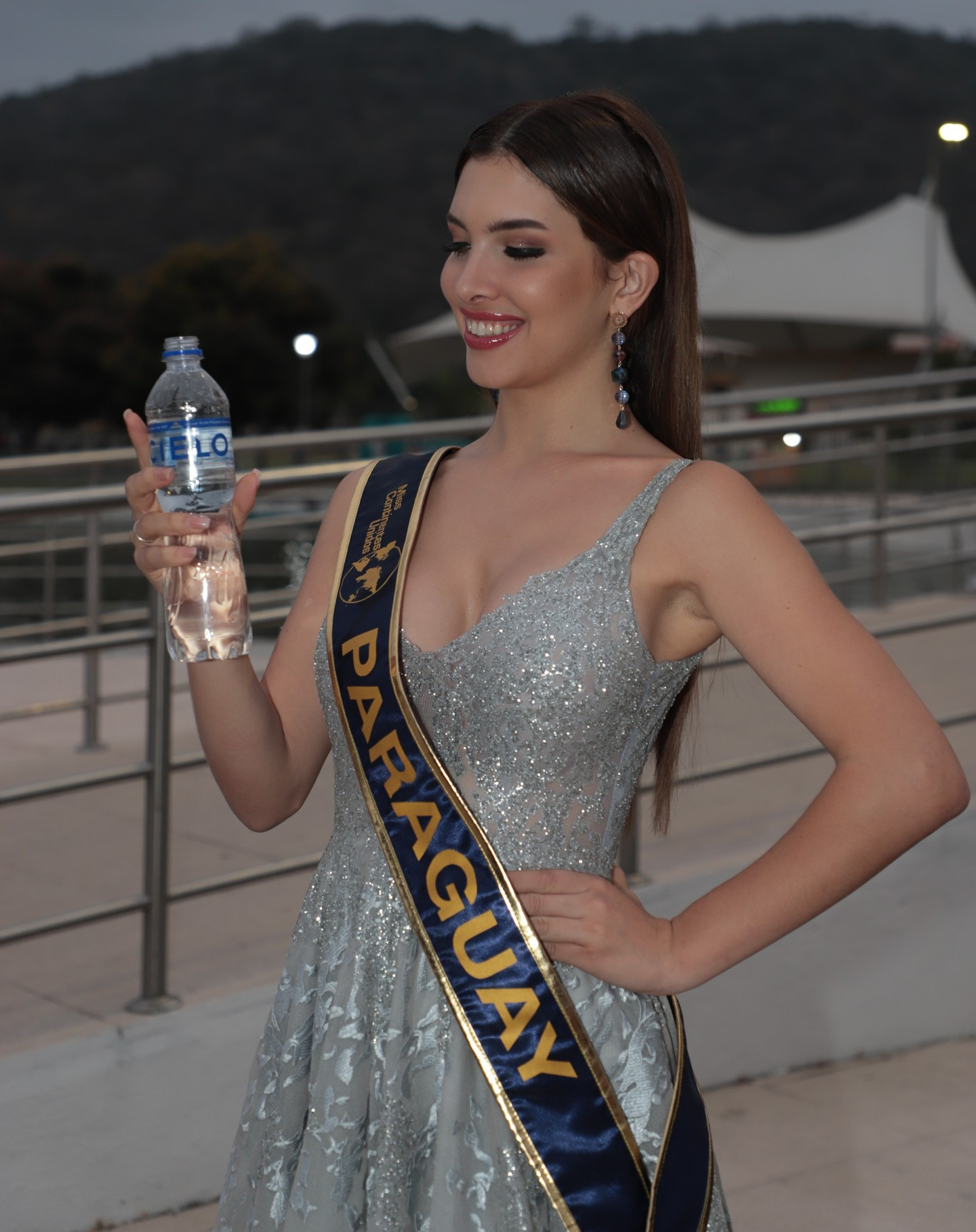 candidatas a miss continentes unidos 2022. final: 6 agosto. - Página 21 SvVi12