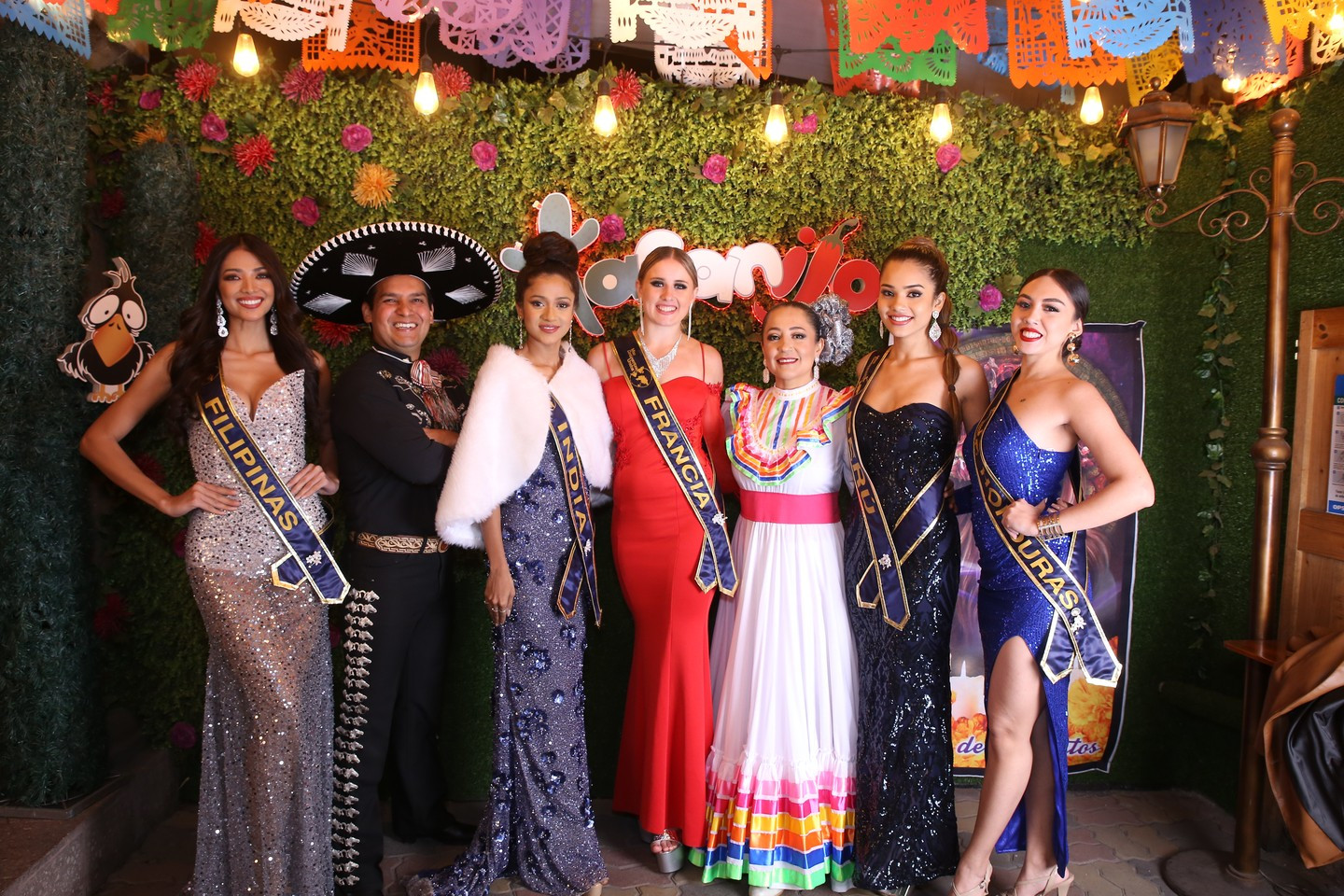 candidatas a miss continentes unidos 2022. final: 6 agosto. - Página 21 SvVwfp