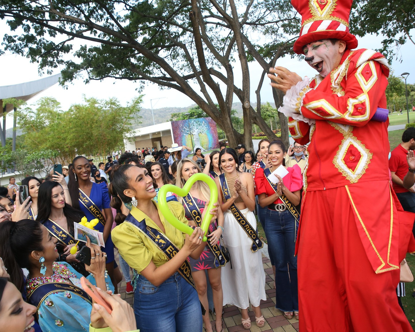 candidatas a miss continentes unidos 2022. final: 6 agosto. - Página 15 SwXXX2