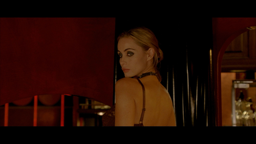 Nathalie.2003.BluRay.REMUX.1080p.AVC.DTS HD.MA5.1 HDS.mkv 20220806 083607.492.png