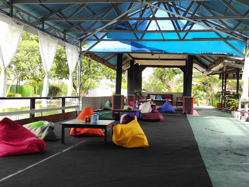 Pemancingan dan Cafe Raisa.jpg