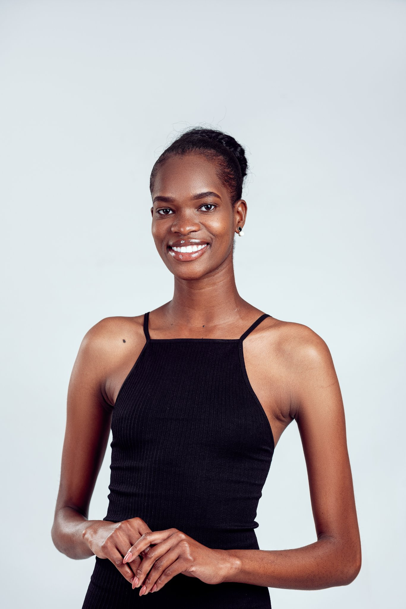 candidatas a miss botswana 2022. final: ? - Página 2 UY0oVR