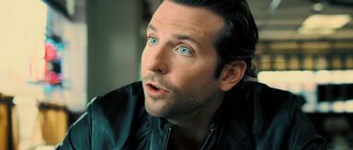 Limitless.2011.1080p.HMAX.WEB DL.DD5.1.H.264 GeTrEKT.mkv snapshot 00.32.09 [2022.04.11 19.09.56].png