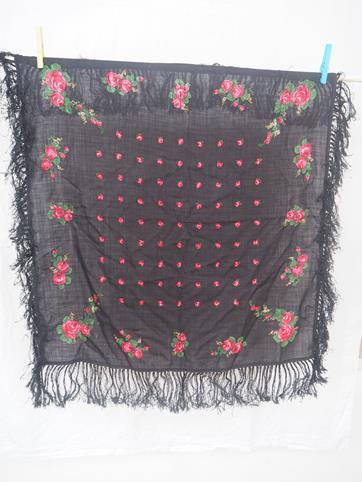 ACF0108 Scialle Quadrato Nero 1.jpg