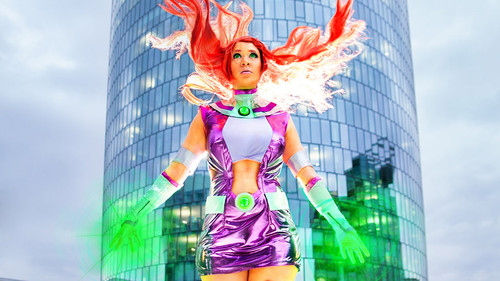 Starfire Cosplay Featured 03102016