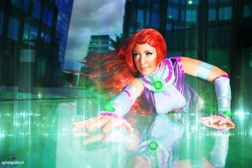 amazing starfire by itakichan d9xafuo