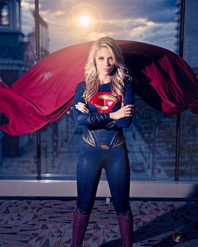 Supergirl cosplay by @laneyfeni || epic shot by @crumzphotography___#supergirl #supergirlcosplay #dc