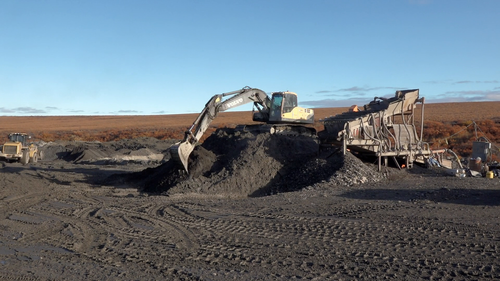 Hoffman.Family.Gold.S01E08.The.Mother.Lode.1080p.AMZN.WEB DL.DDP2.0.H.264 NTb 002.png