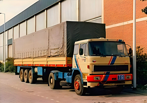 PhotoStudio 1651695514028.jpg