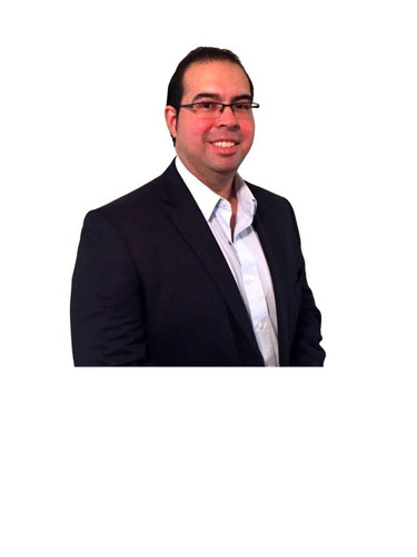 my profile pic5 suit cropped no background.jpg