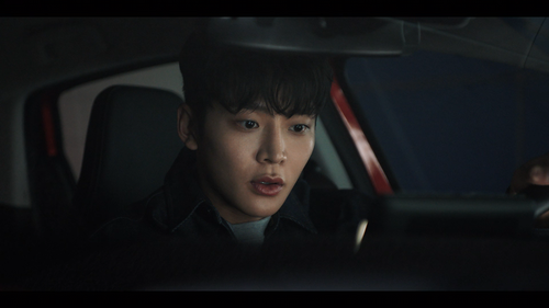 Tomorrow.S01E12.West.Sky.2.1080p.NF.WEB DL.DDP2.0.x264 GeTrEKT.mkv snapshot 06.05 [2022.05.07 21.13..png