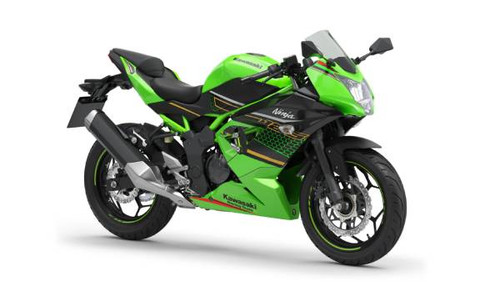 10 Kawasaki Ninja 125.jpg