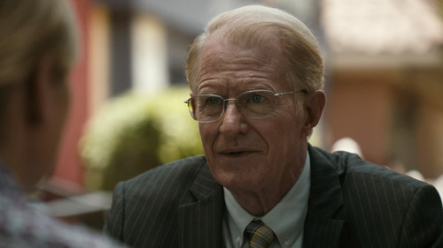 Better Call Saul S06E04 Hit and Run 018.jpg