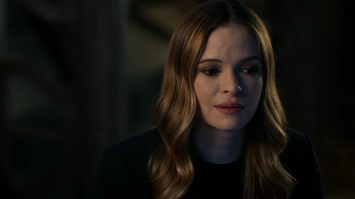 The.Flash.2014.S08E12.Death.Rises.720p.AMZN.WEB DL.DDP5.1.H.264 NTb.mkv snapshot 15.18.918.jpg