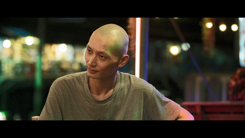 One.for.the.Road.2021.1080p.NF.WEB DL.DDP5.1.x264 GeTrEKT.mkv snapshot 00.43.23 [2022.05.10 16.54.16.png