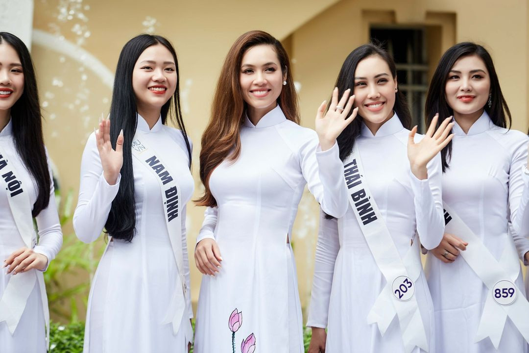 Nguyễn Thị Ngọc Châu - SBD 314 vence miss universe vietnam 2022. - Página 5 WyWuIe