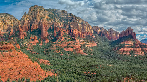 Mormon Canyon in Arizona, USA 1080p.jpg