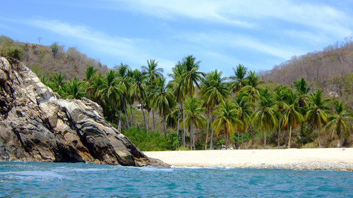 Playa La Boquilla, Puerto Ángel, Oaxaca, Mexico 1080p.jpg