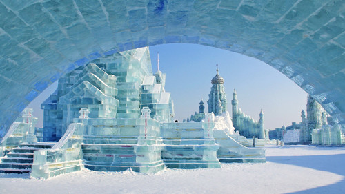 Harbin International Ice and Snow Sculpture Festival, China 1080p.jpg