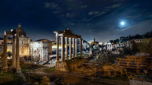 Full Moon over Roman Forum, Rome, Italy 1080p.jpg