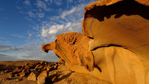 Granite rocks (Eagle Rock) in the Namib Desert, Wüstenquell Guestfarm, Karibib, Erongo, Namibia 1080.jpg