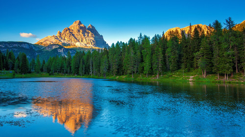 Lago Antorno in the Dolomites, Belluno, Veneto, Italy 1080p.jpg