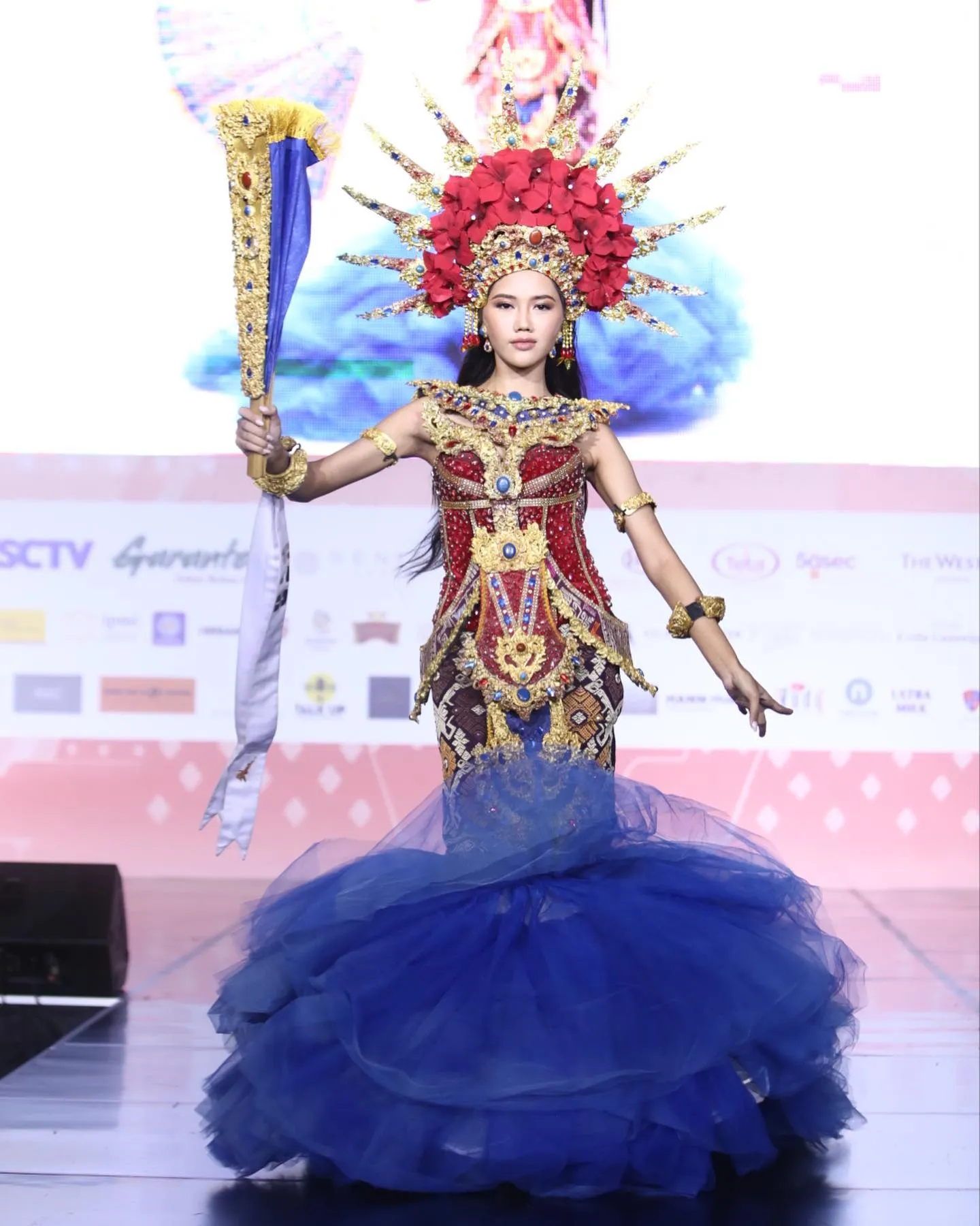 candidatas a puteri indonesia 2022. final: 27 may. - Página 32 XCSDt2