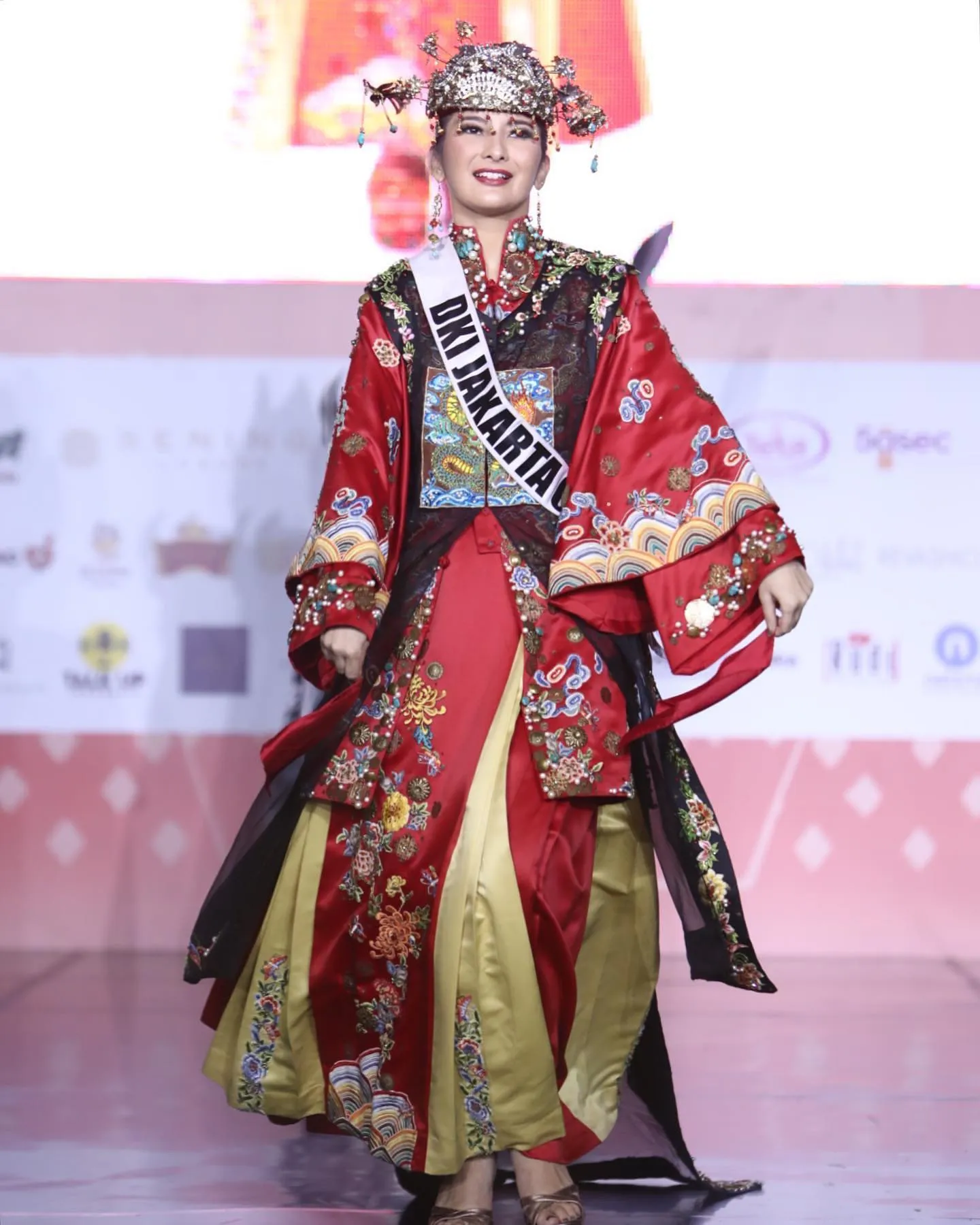 candidatas a puteri indonesia 2022. final: 27 may. - Página 32 XCSGjV