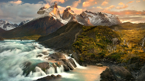 Sunrise at Salto Grande, Torres del Paine, Chile 1080p.jpg