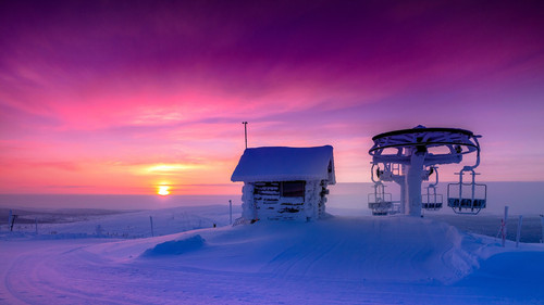 Sunrise at the top of Saariselka hills, Lapland, Finland 1080p.jpg