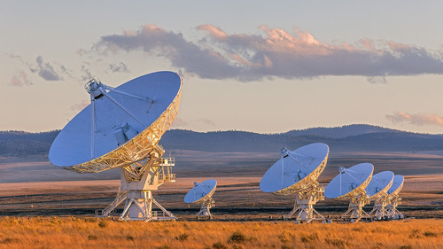 Very Large Array satellite dishes at sunset, Plains of San Agustin, New Mexico, USA 1080p.jpg
