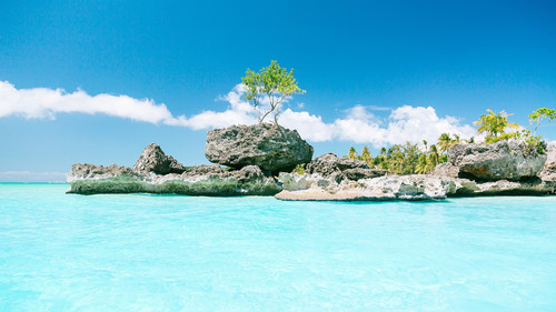 View to the Willy's rock at White beach, Boracay, Philippines 1080p