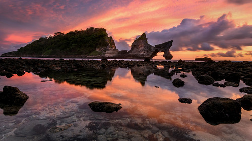 Dragon rocks at Atuh beach, Nusa Penida island, Bali, Indonesia 1080p