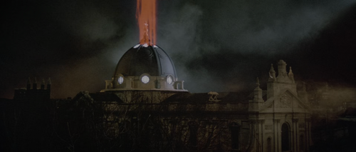 Lifeforce.1985.1080p.Pad HDR.UHD.BluRay.AAC.x265 10bit HDSPad.mp4 20220529 154901.185.png