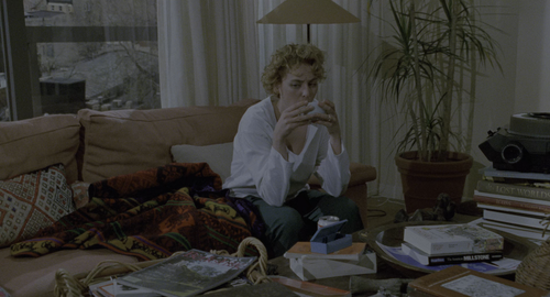 Candyman.1992.2160p.HDR.UHD.BluRay.DTS HD.MA.5.1.x265 10bit HDS.mkv 20220529 124843.926.png