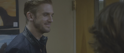 The.Guest.2014.2160p.HDR.UHD.BluRay.DTS HD.MA.5.1.x265 10bit HDS.mkv 20220603 142106.877.png